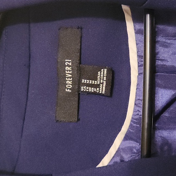 Forever 21 navy blue with white striped pockets blazer, size medium - Picture 2 of 5